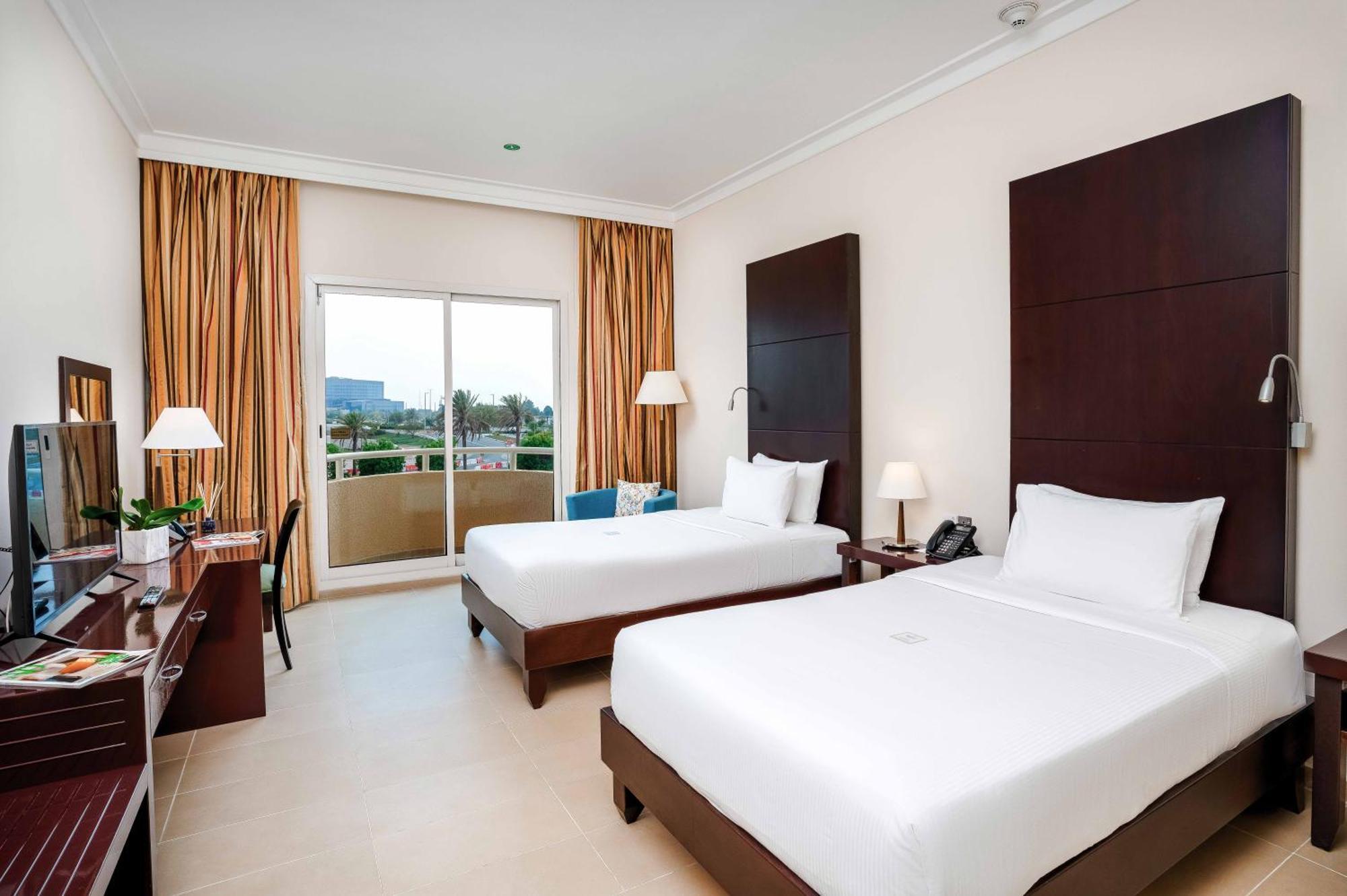 Metropolitan Al Mafraq Hotel Abu Dhabi Eksteriør billede