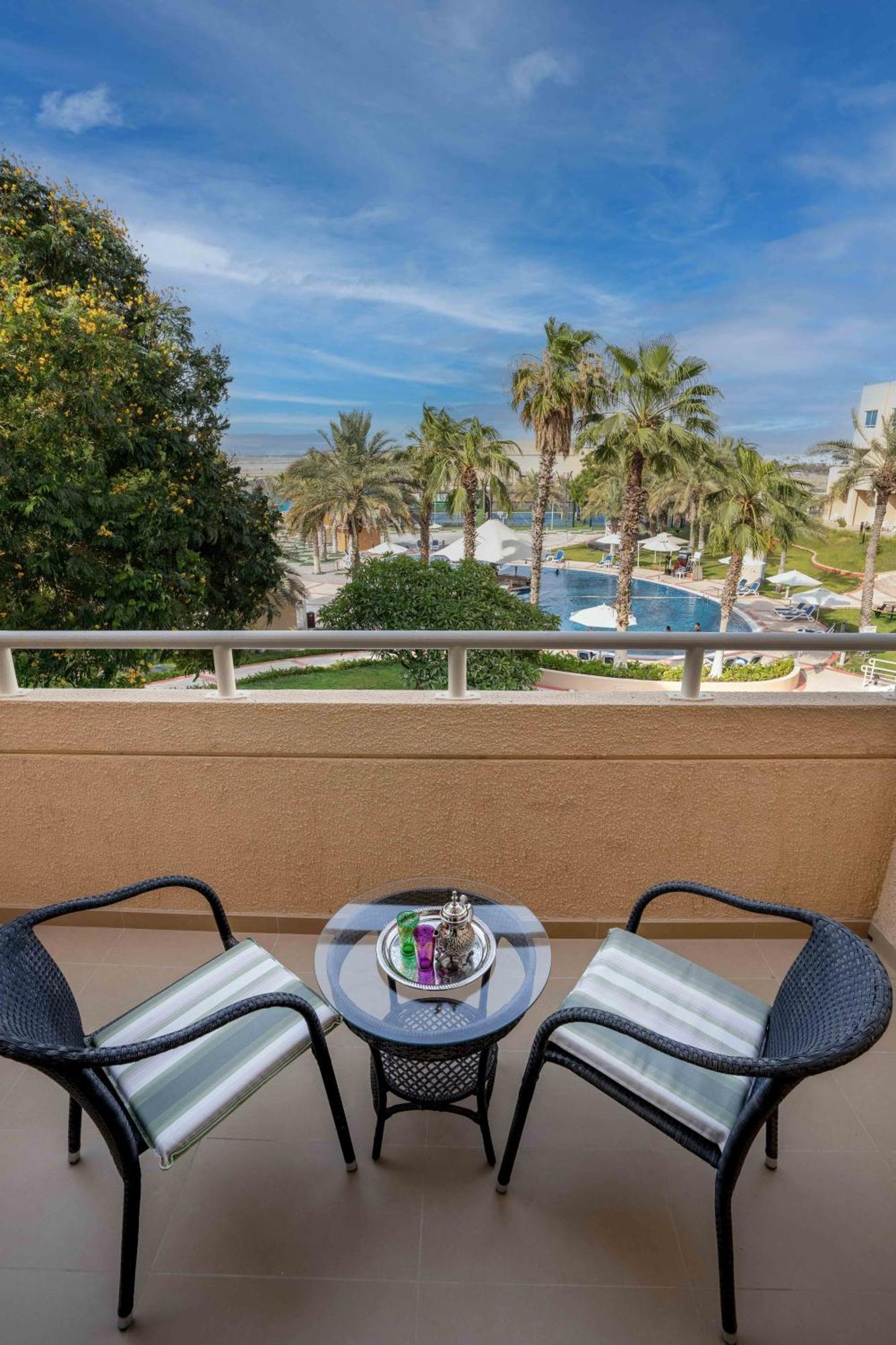 Metropolitan Al Mafraq Hotel Abu Dhabi Eksteriør billede