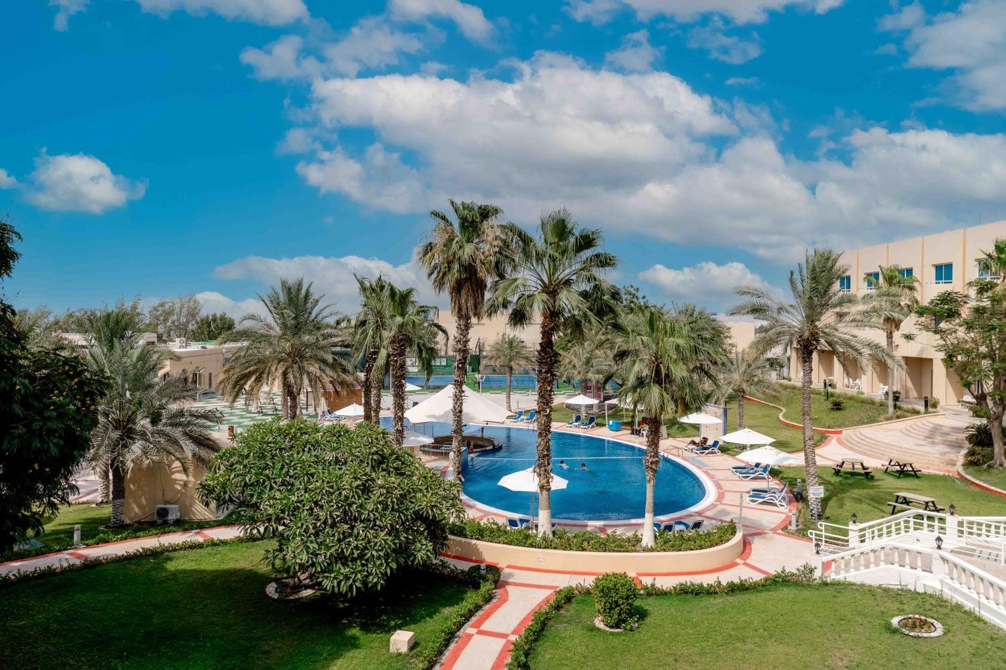 Metropolitan Al Mafraq Hotel Abu Dhabi Eksteriør billede